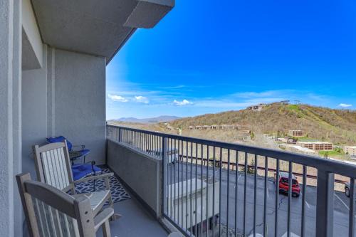 Sugar Mountain House | 2 Mi to Ski Resort! Sugar Mtn Condo w/Indoor Pool