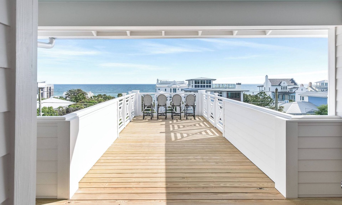 San Juan House | 2 Min Walk to Beach Private Heated Pool Bikes