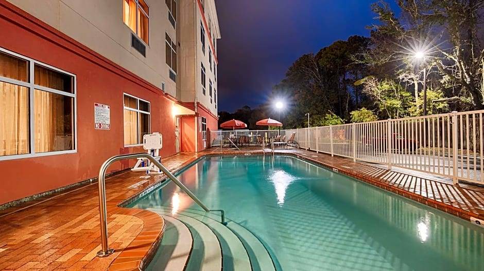 Jacksonville Hotel | 2-Star Hotel ∙ Best Western Plus Cecil Field Inn & Suites