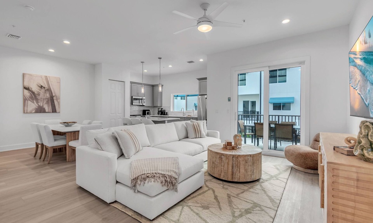 Madeira Beach House | ☀2 Townhomes🌴Azul A3/A4🐬Great Location🏖️Close to Beach🍹Private Rooftop Decks