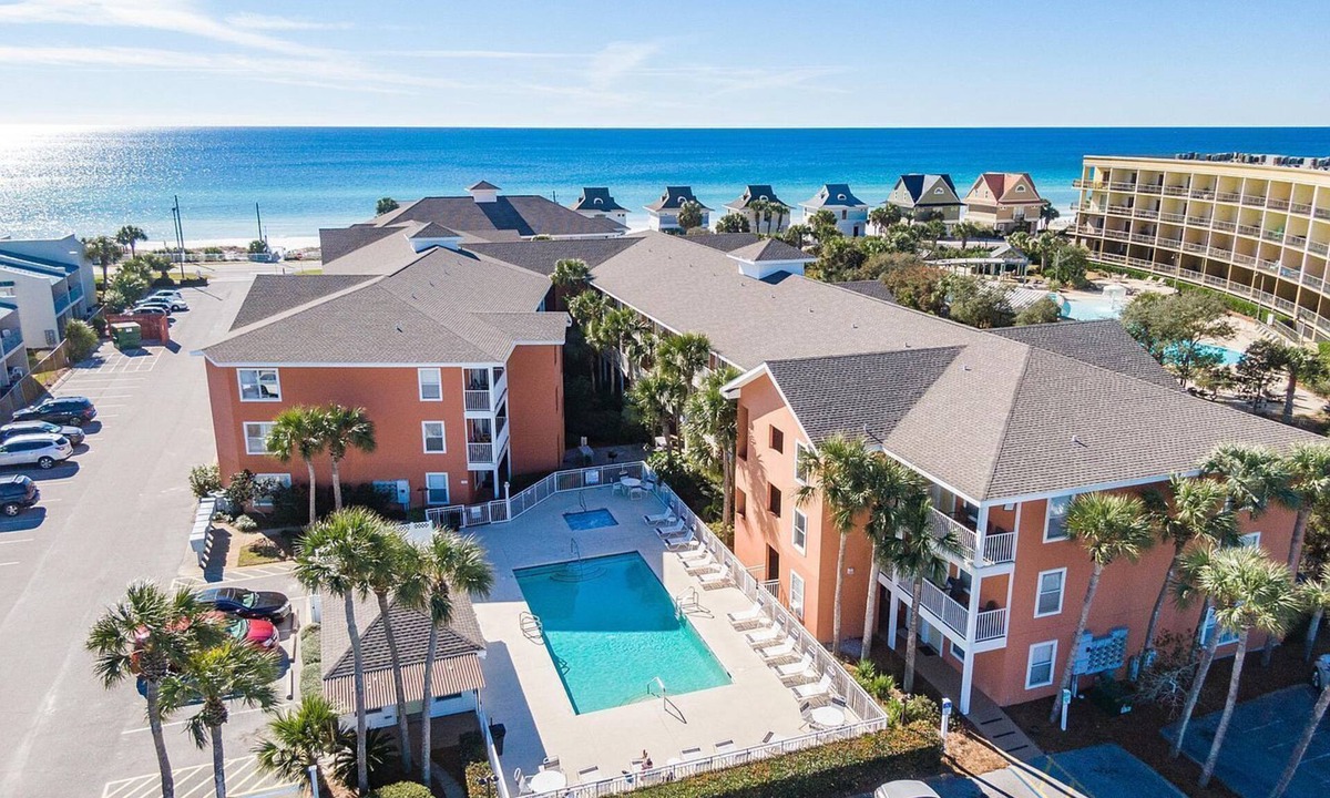 Fort Walton Beach - Destin Condo | 200 Steps to Private Beach - Ground Floor Condo!