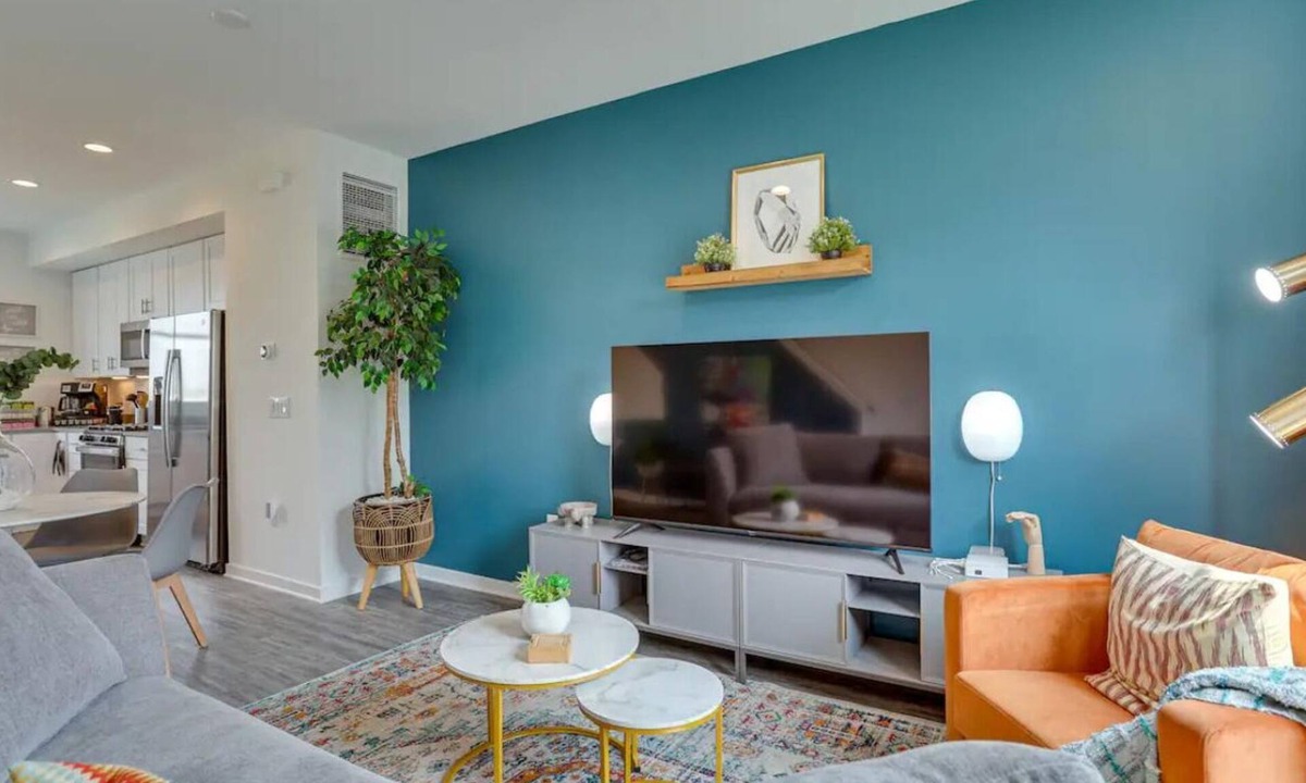Olde Richmond House | 2026 3-bedroom townhome in charming Philadelphia with AC, WiFi