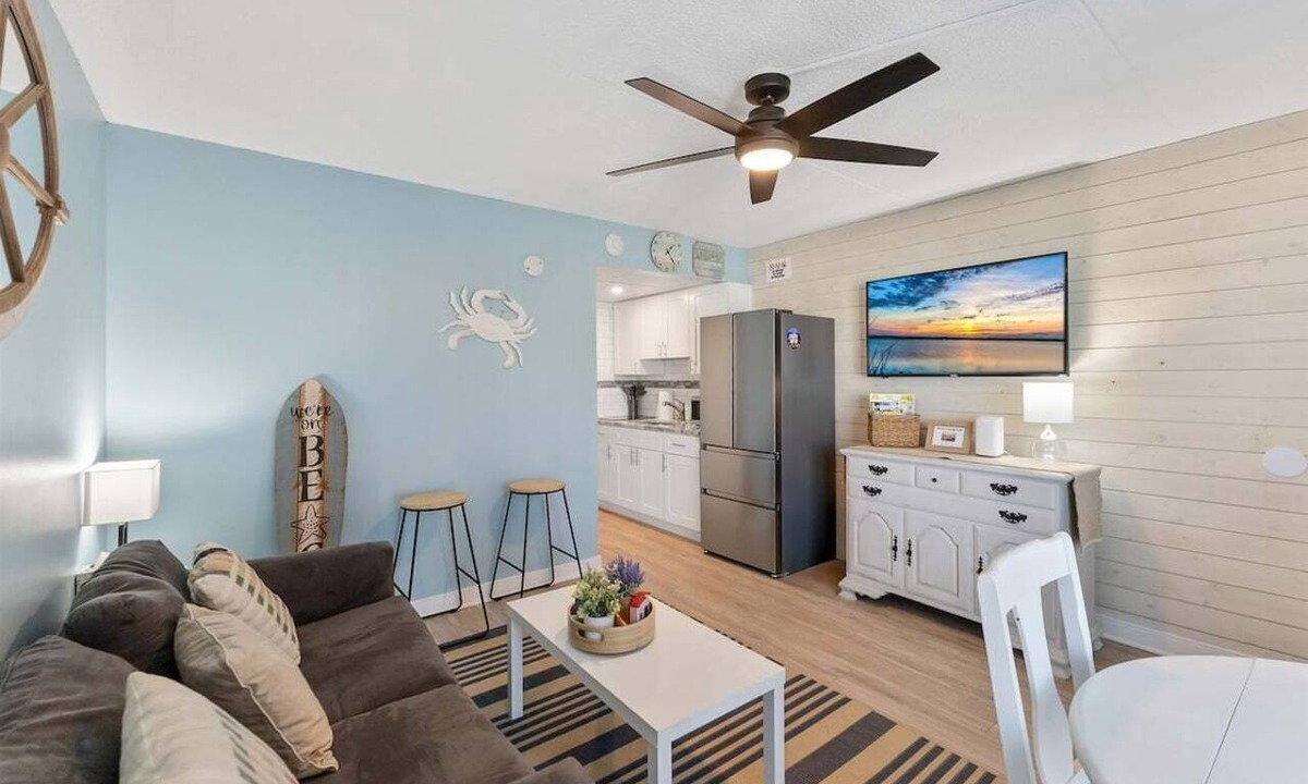 North Wildwood Condo | 203 By The Sea: 1 Bedroom Condo with Two Heated Po