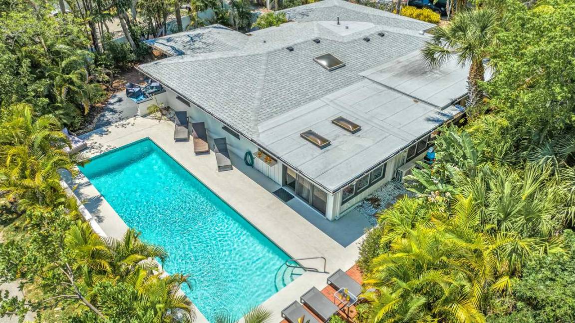 Bay Isle House | 204 m² House ∙ 4 bedrooms ∙ 8 guests