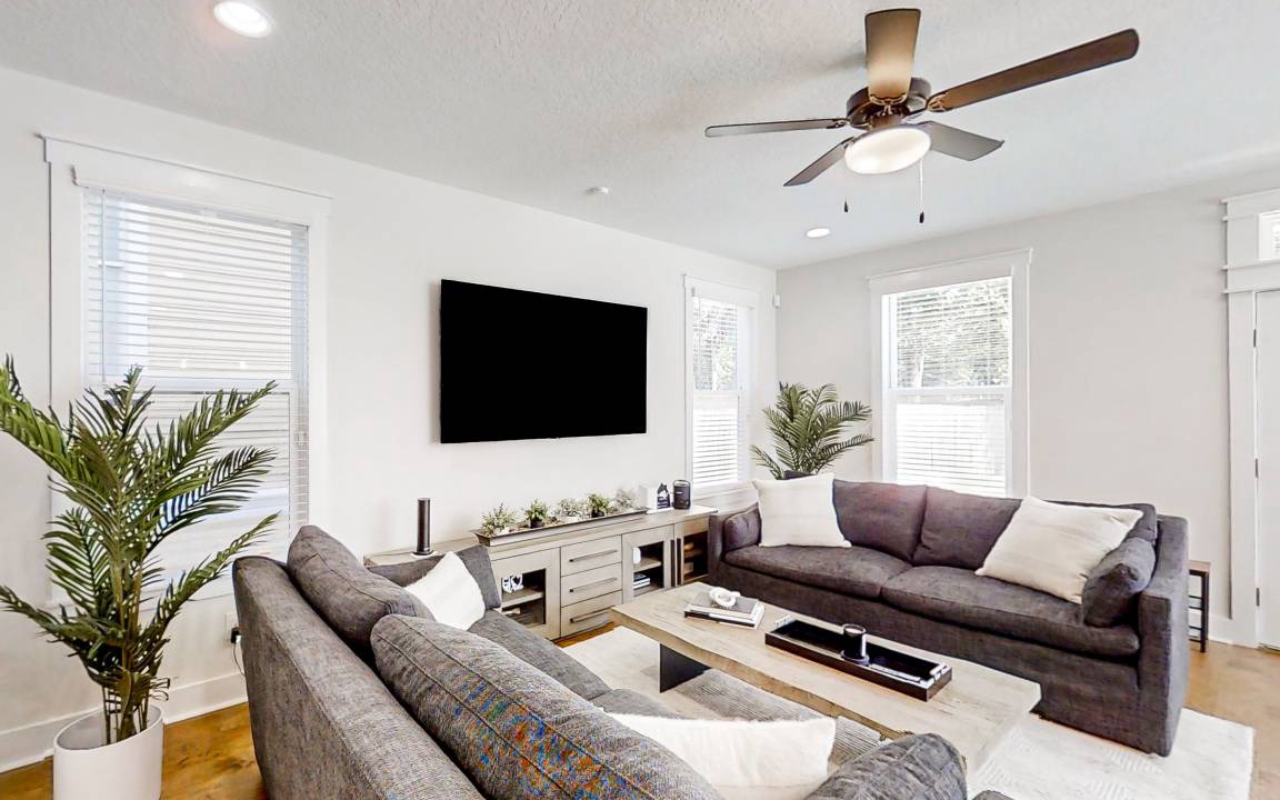 Urban Core House | 216 m² House ∙ 3 bedrooms ∙ 9 guests