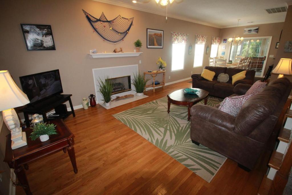 Saint Helena Island House | 22 Fiddlers Point