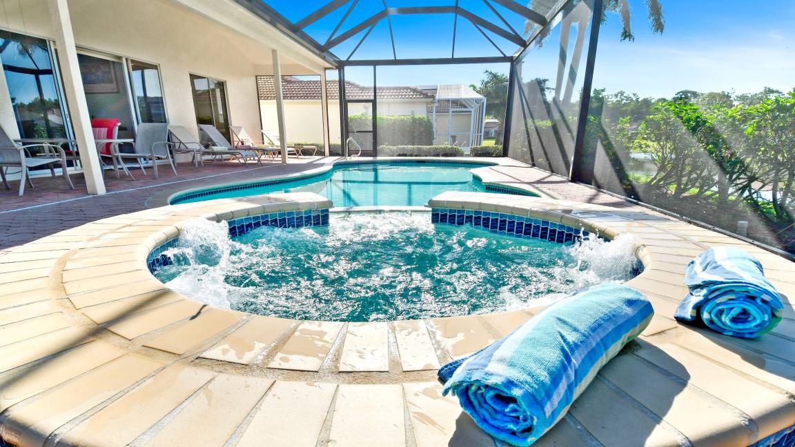 Crown Pointe Villa | 220 m² Villa ∙ 4 bedrooms ∙ 8 guests