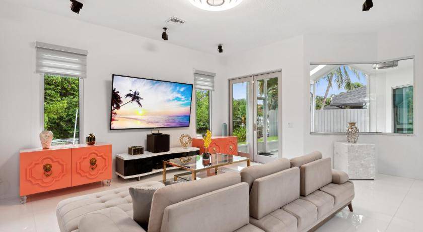 Palm Beach Gardens House | 232 m² House ∙ 4 bedrooms ∙ 8 guests