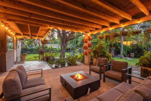 Golden Glades Villa | 232 m² Villa ∙ 6 bedrooms ∙ 20 guests