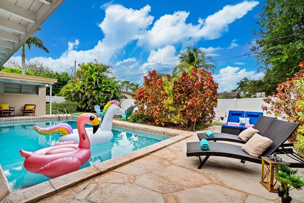 Pembroke Pines House | 242 m² House ∙ 4 bedrooms ∙ 10 guests