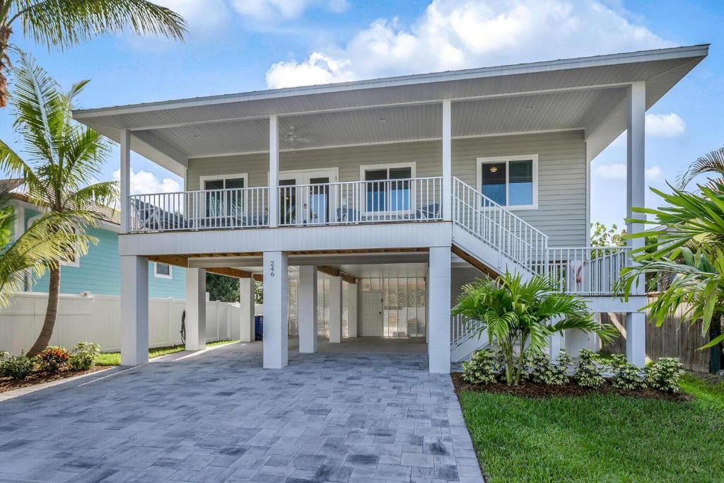 Fort Myers Beach House | 246 Delmar Ave by Coastal Vacation Properties
