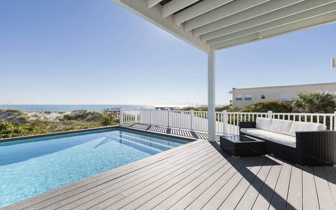 Crescent Beach House | 248 m² House ∙ 7 bedrooms ∙ 16 guests