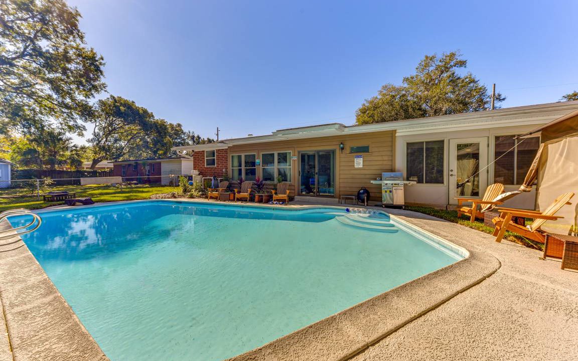 Jacksonville House | 255 m² House ∙ 4 bedrooms ∙ 11 guests