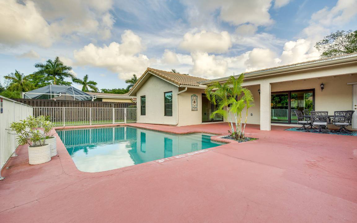 Coral Springs House | 260 m² House ∙ 4 bedrooms ∙ 8 guests