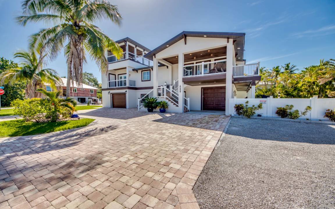 Mid Island House | 261 m² House ∙ 4 bedrooms ∙ 10 guests