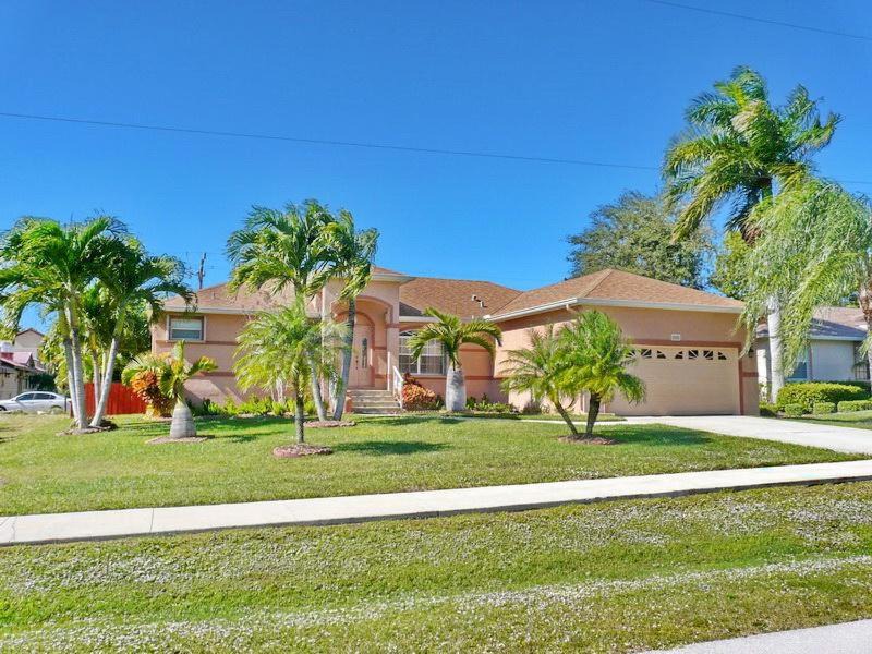 Marco Island House | 264 Castaways Street