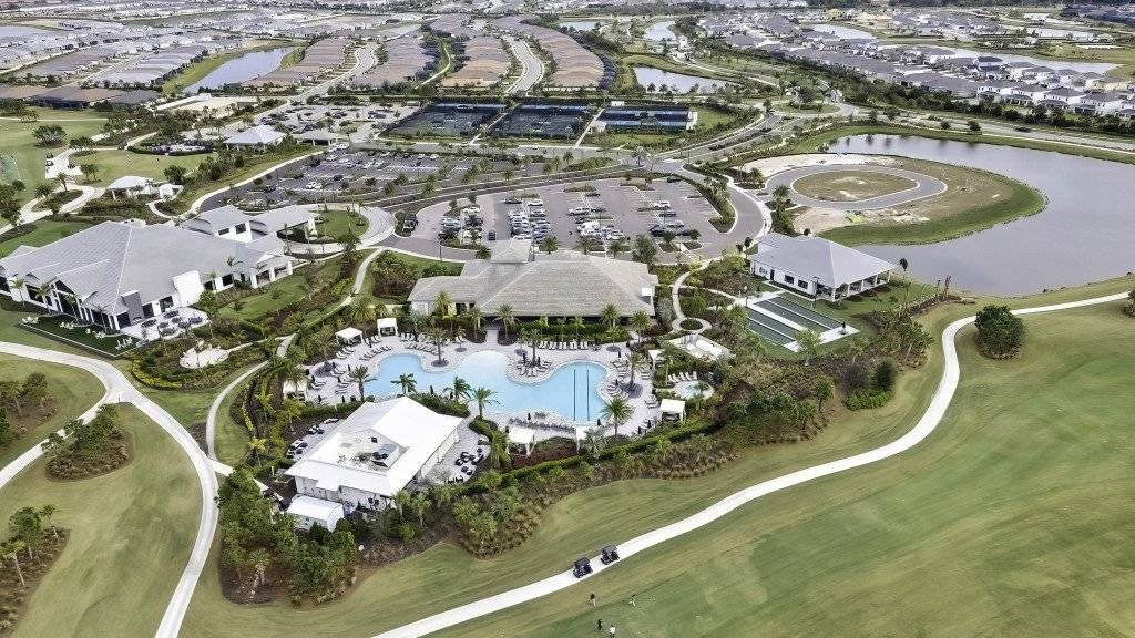 Braden River House | 293 m² House ∙ 4 bedrooms ∙ 6 guests