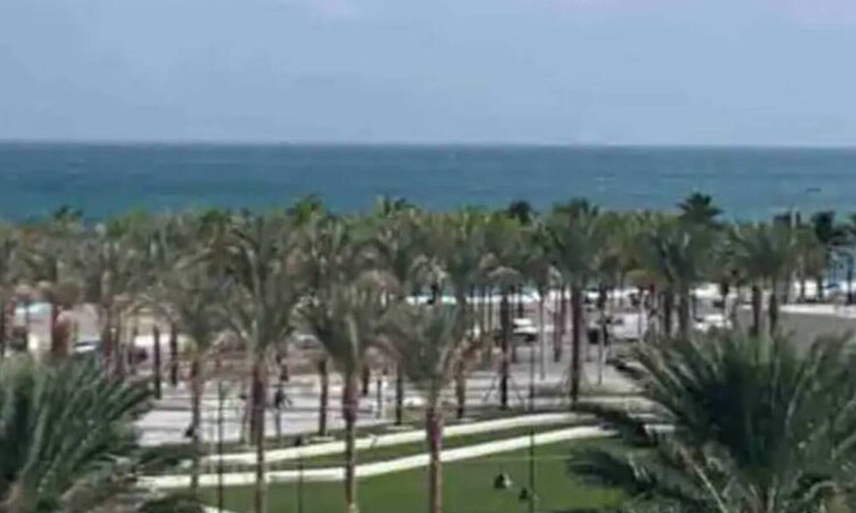 Central Beach House | 2BR Beach condo - Steps to beach