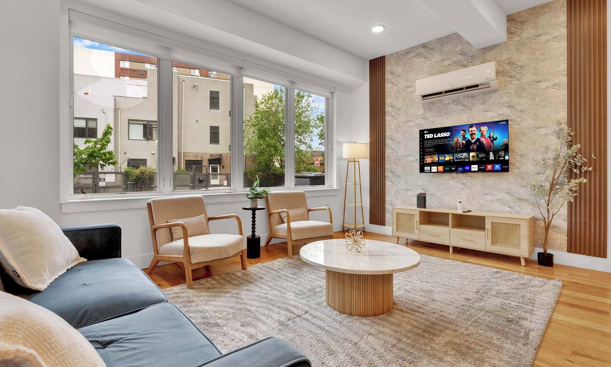 Olde Kensington Apartment | 2BR Charming Home | Sleeps 8 | Northern Liberties
