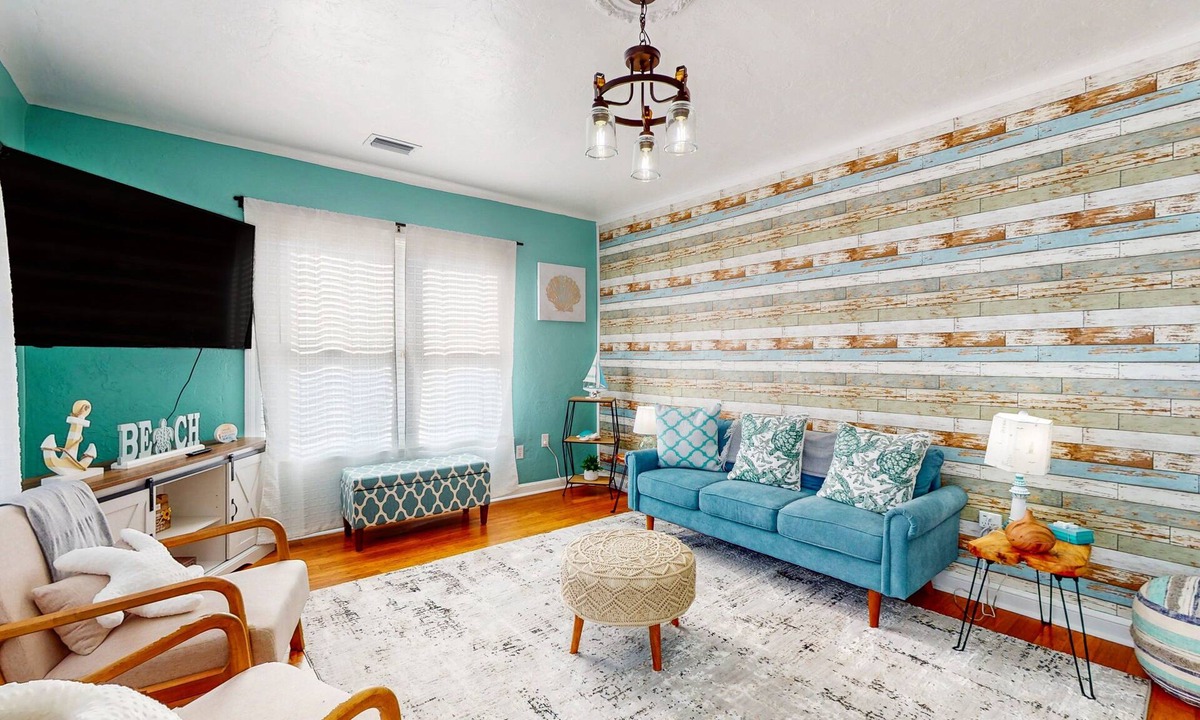 East Daytona Condo | 2nd Floor Beachside Duplex Retreat – Dog-Friendly & Steps to Sand