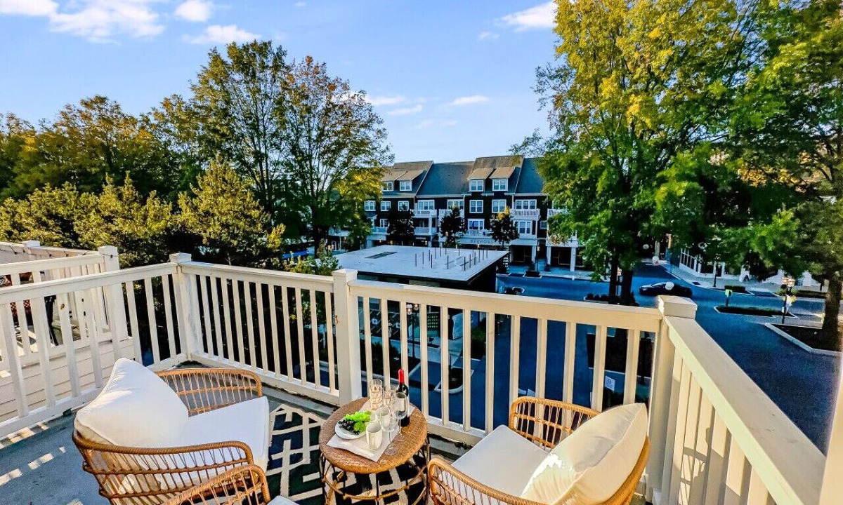 Huntersville Apartment | 2xKing-Beds, Birkdale-Plaza-Vista, Shop-Eat-Play