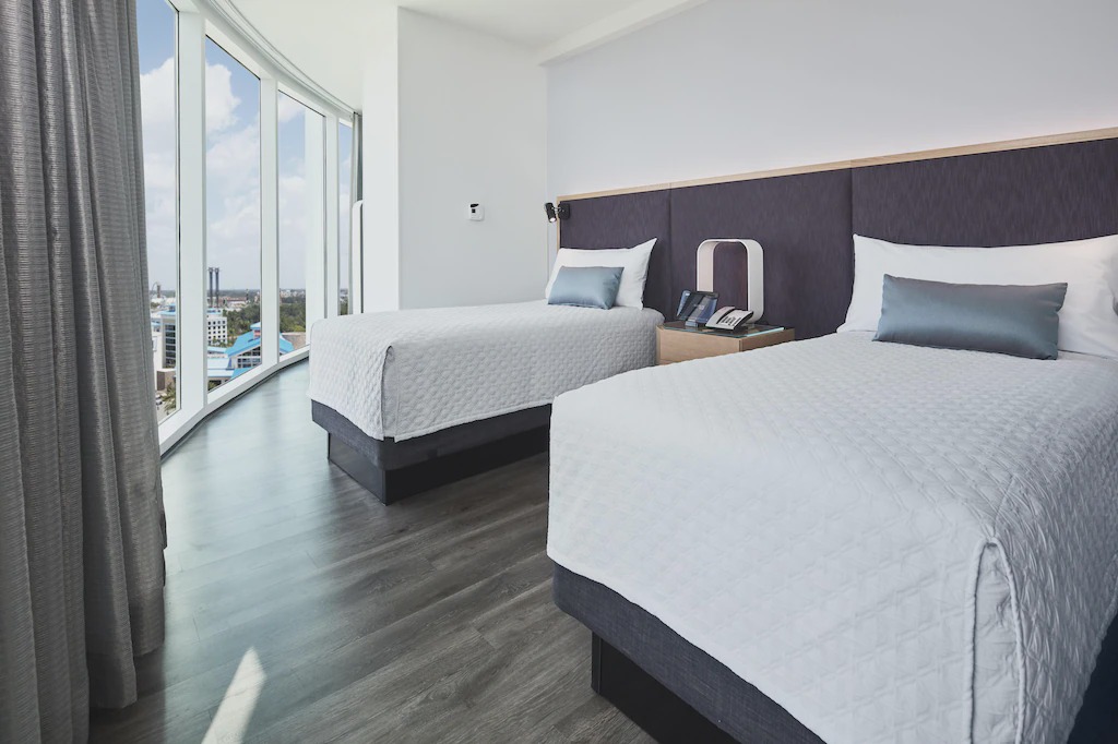 Florida Center Hotel | 3 Bedroom 2 Bathroom Kids Suite @ Universal's Aventura Hotel