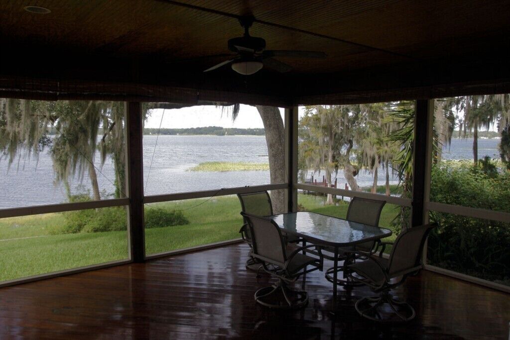 Hernando Villa | 3-bedroom lakefront villa with three kayaks