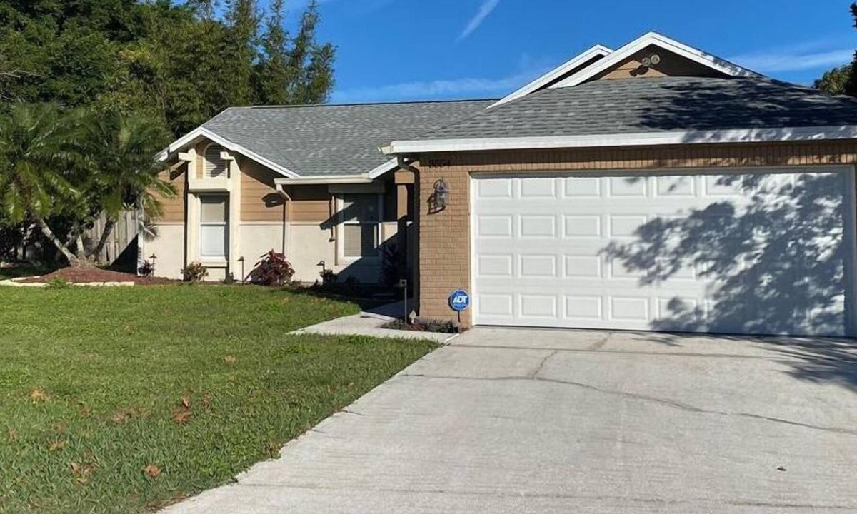 Trailer Estates Apartment | 3 Bedroom Single family 94791 by Houzlet