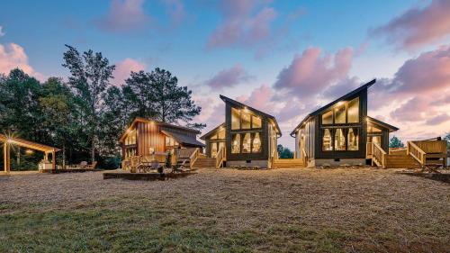 Baxter Other | 3 Cabins w/Sauna, Hot Tubs, Pickleball, & Golf!