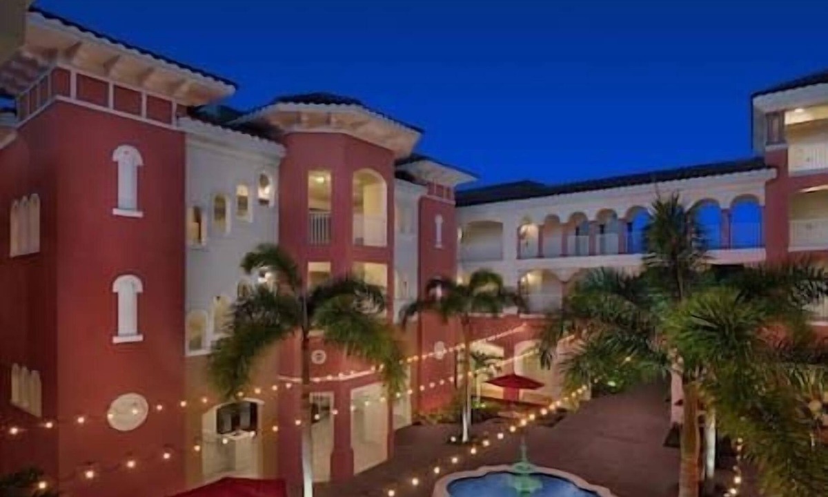 Williamsburg Resort | 3 Marriott Grand Vista Resort, Disney