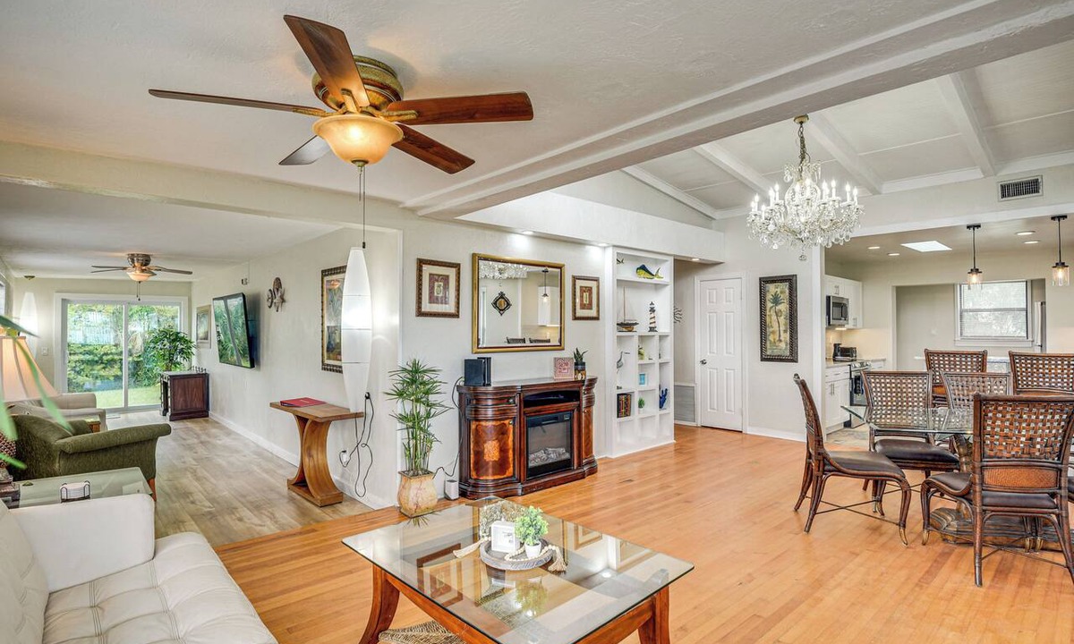 Elizabeth Mcbrides Raulersons House | 3 Mi to Beach & Boardwalk: Riverfront Daytona Home