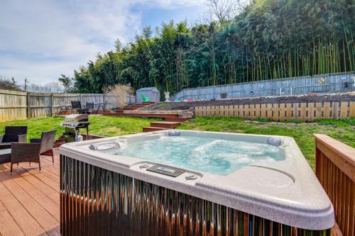 Knoxville House | 3 Mi to UT & Market Square: Poolside Retreat!