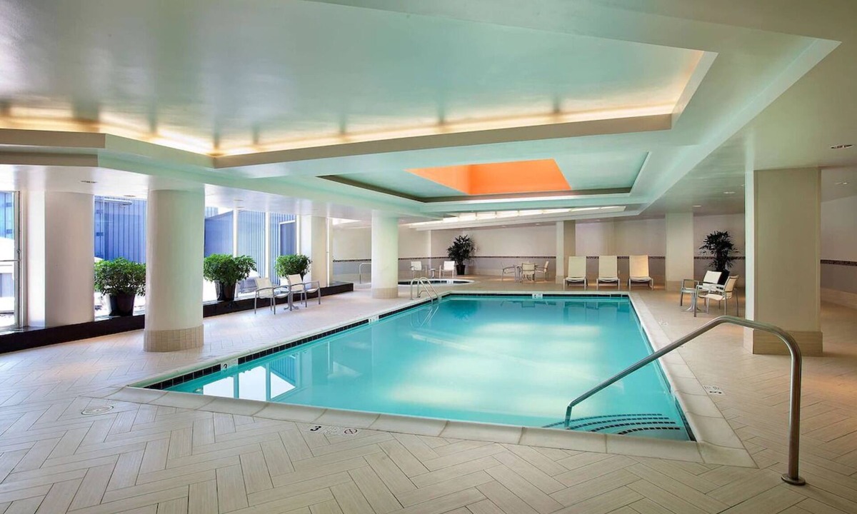 Friendship Heights Hotel | 3 Washington DC Suites with Metro Connection | Indoor Pool | Free Breakfast!