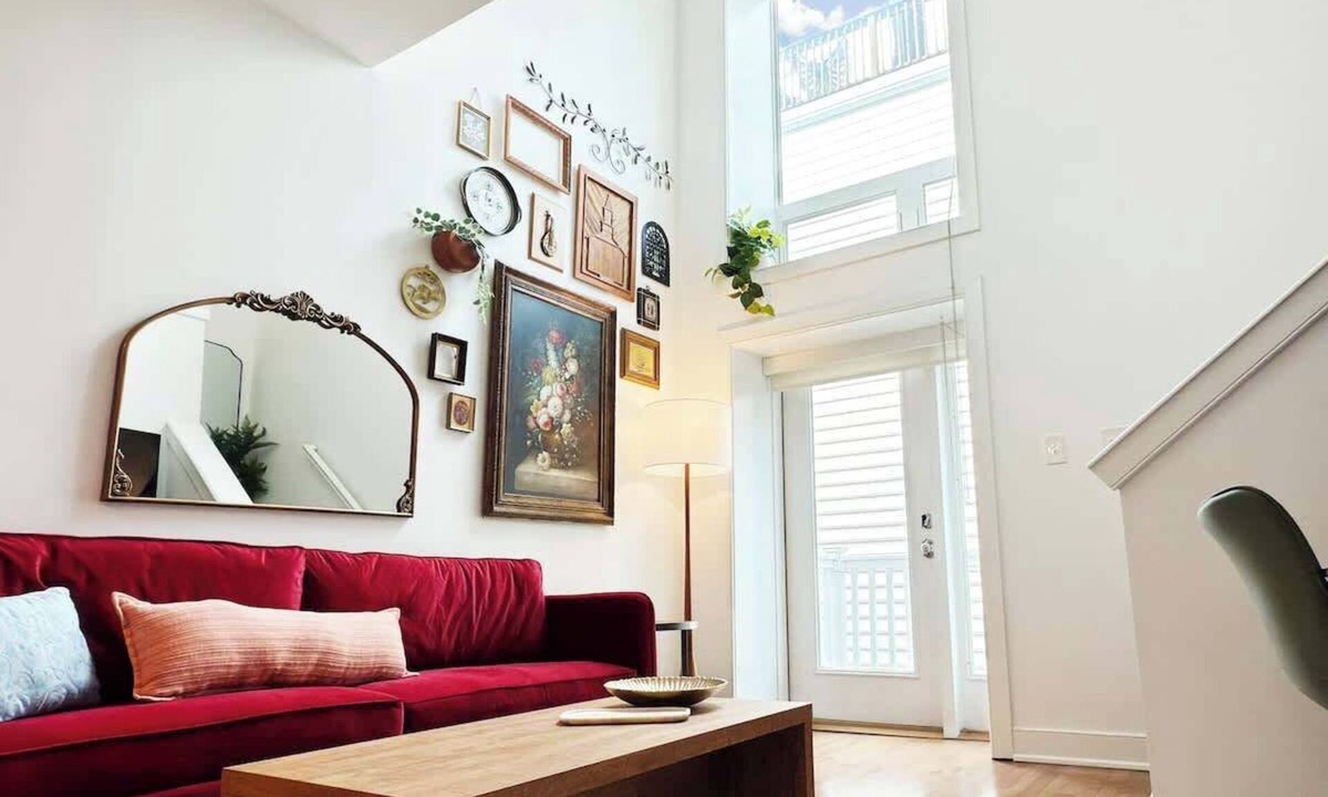 Olde Kensington Apartment | 30 Ft Ceiling | Church Loft | Balcony | King Bed