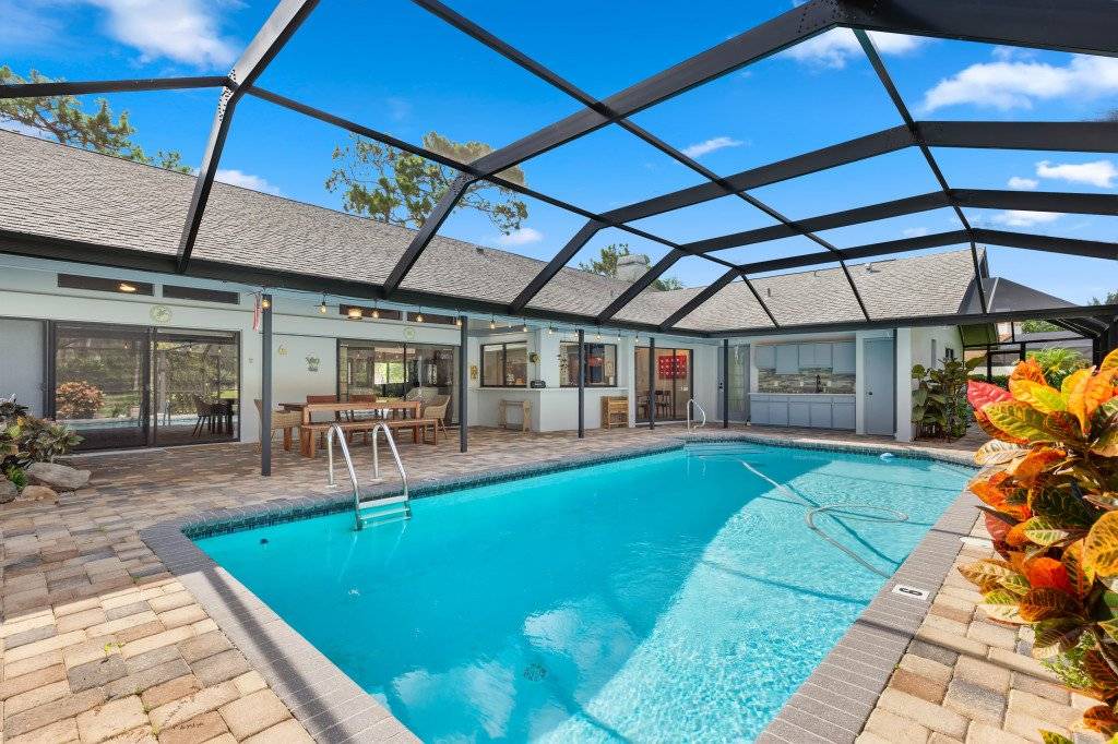 Palm Harbor House | 316 m² House ∙ 3 bedrooms ∙ 6 guests