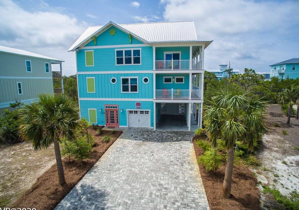 Seagrass House | 3200 m² House ∙ 5 bedrooms ∙ 16 guests