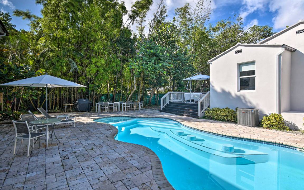 Biscayne Park House | 333 m² House ∙ 2 bedrooms ∙ 6 guests