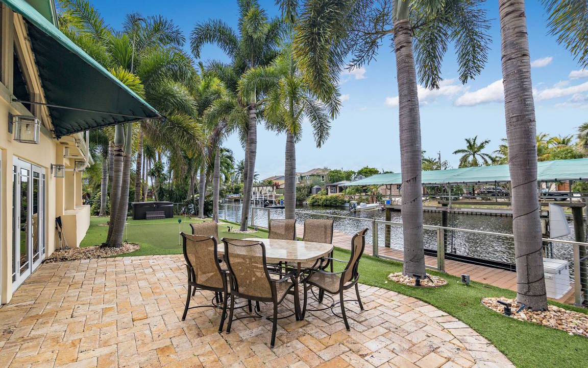 Lake Worth House | 334 m² House ∙ 3 bedrooms ∙ 6 guests