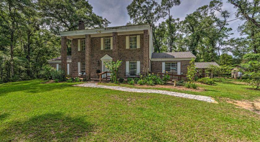 Bonifay House | 344 m² House ∙ 4 bedrooms ∙ 10 guests