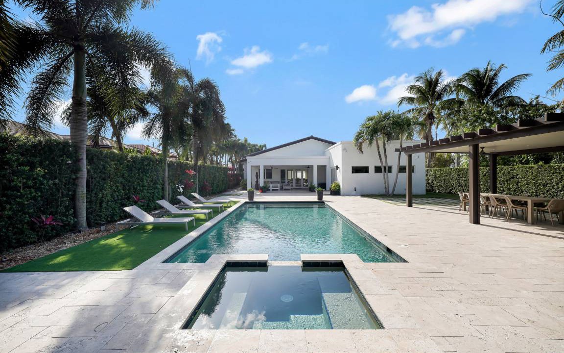 Tamiami Villa | 344 m² Villa ∙ 5 bedrooms ∙ 10 guests
