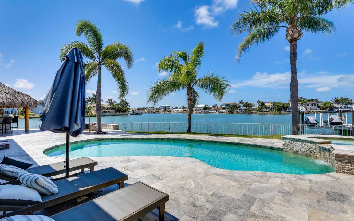 Causeway Isles House | 365 m² House ∙ 5 bedrooms ∙ 12 guests