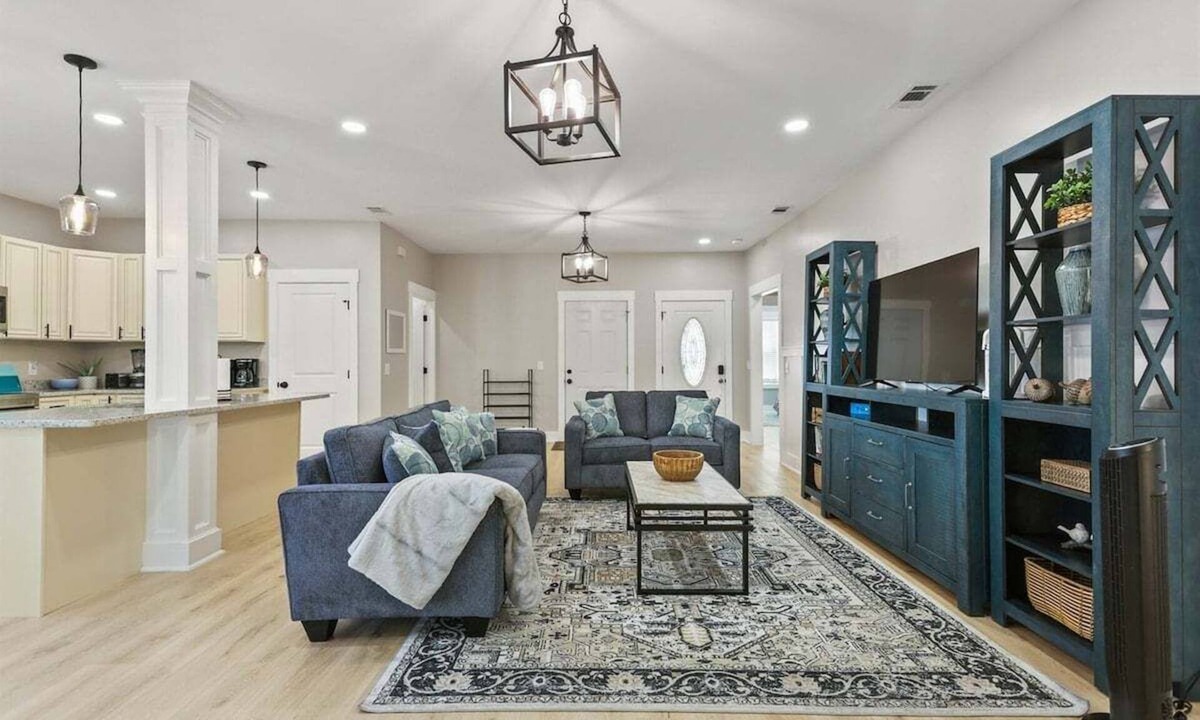 Midtown House | 3bd/2ba Savannah Home * Built 2025 * Dogs Welcome