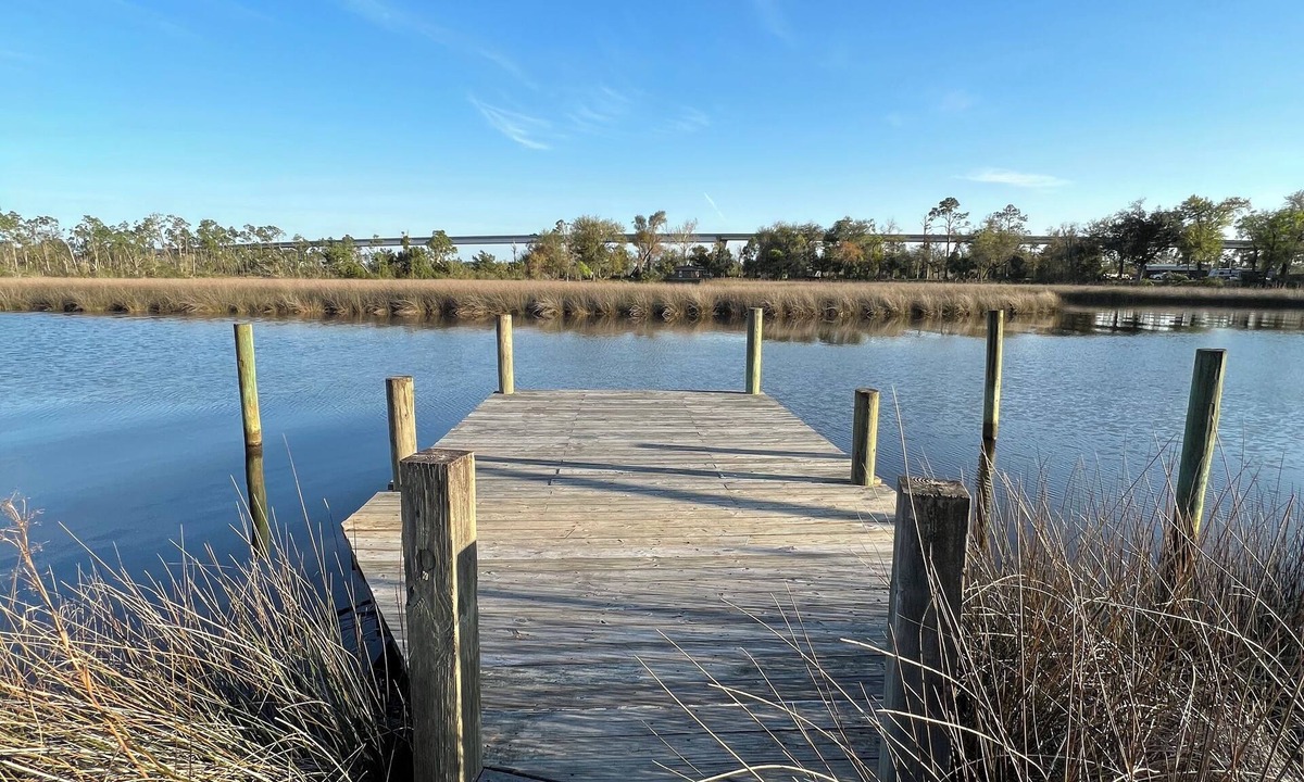 Gulf County House | 3BR-2 King Suites-Waterfront w/Private Dock-Boat Parking-10 min to Mexico Beach