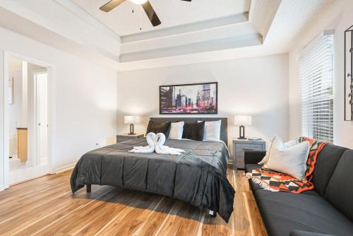 Decatur House | 3BR Decatur Home - Sleeps 10 - Private Patio-Deck