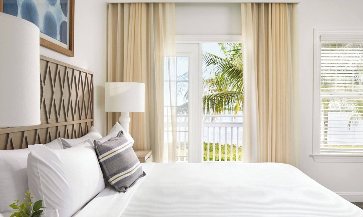 New Town Hotel | 3BR Units with Poolside Bar & Onsite Pools for Family Fun, Onsite Parking