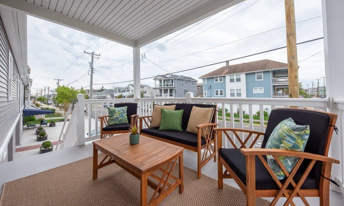 North End Apartment | 3BR - Walk to Beach + Boardwalk | Near Downtown OC
