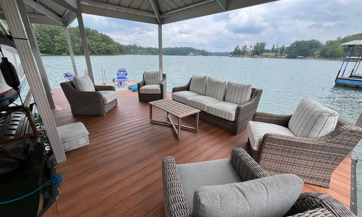 West Union House | 4 bdrm house on Lake Keowee