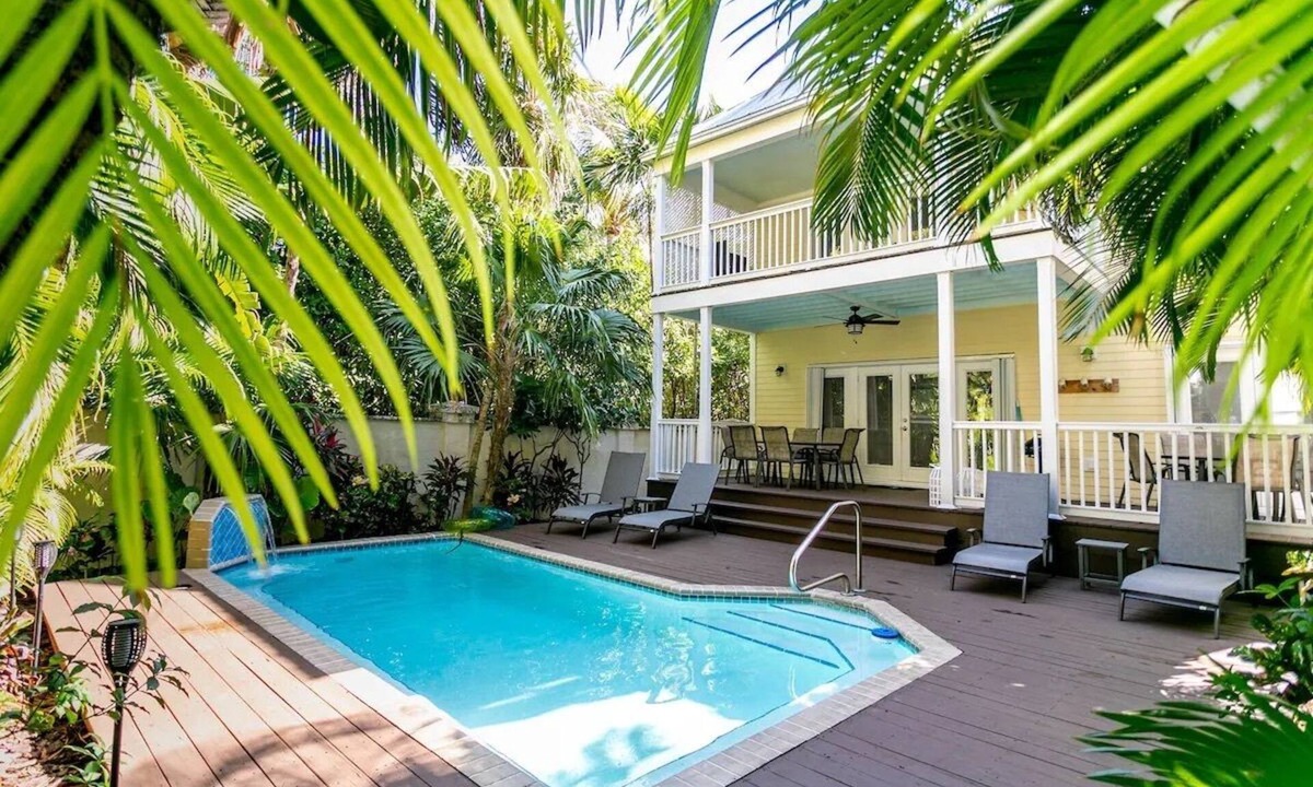 Marathon House | 4 Bedroom 3 Bathroom Sanctuary Villa W/Private Pool & 35ft dock upon request