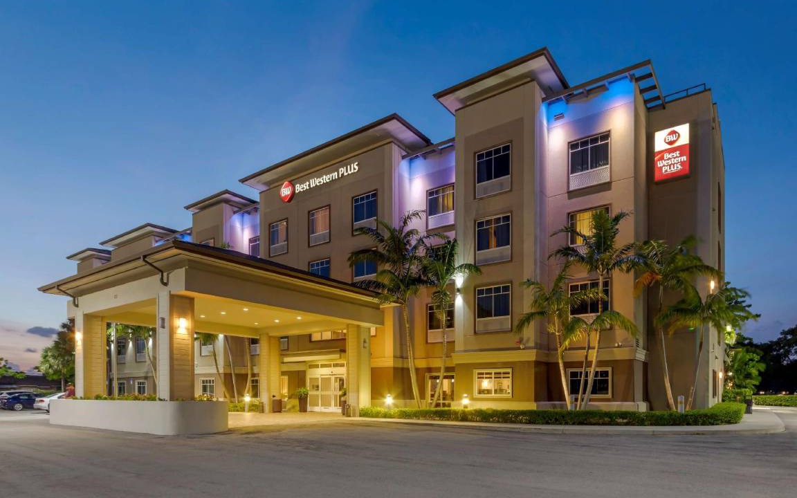 Miami Springs Hotel | 40 m² Hotel ∙ 127 guests
