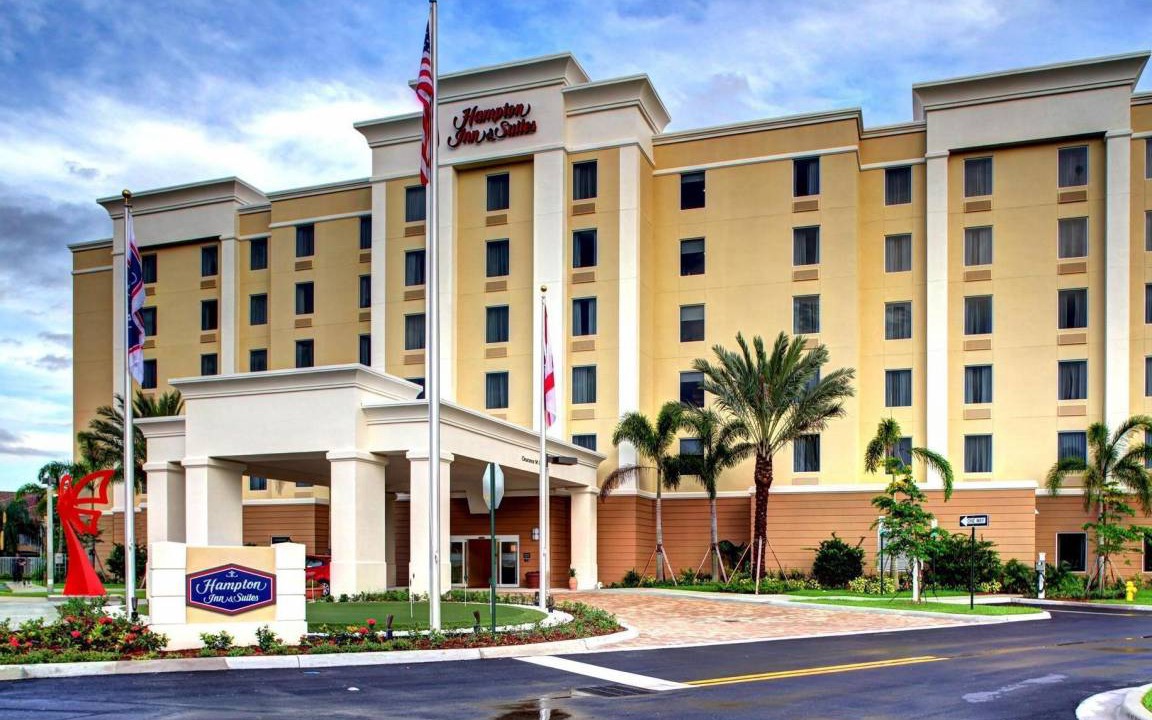 Coconut Creek Hotel | 45 m² Hotel ∙ 2 bedrooms ∙ 127 guests